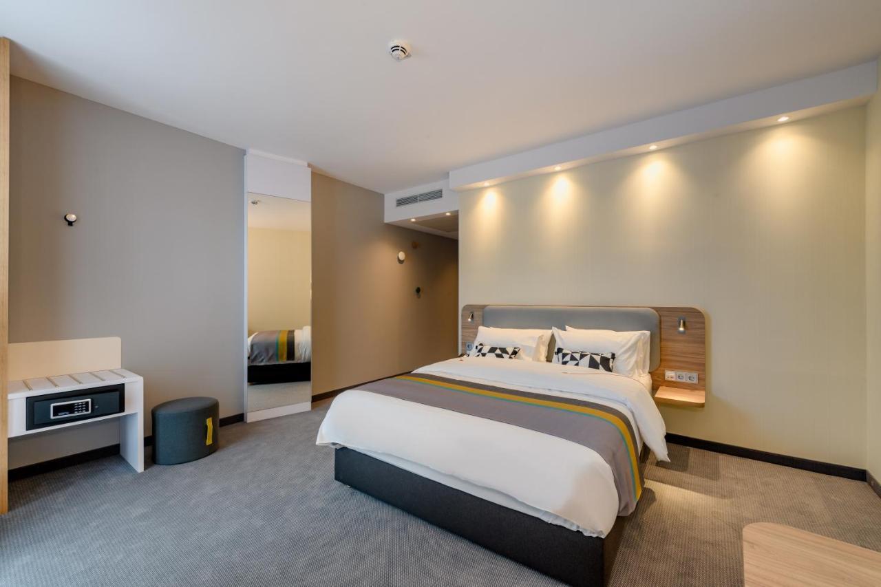 Holiday Inn Express - Fulda By Ihg Экстерьер фото