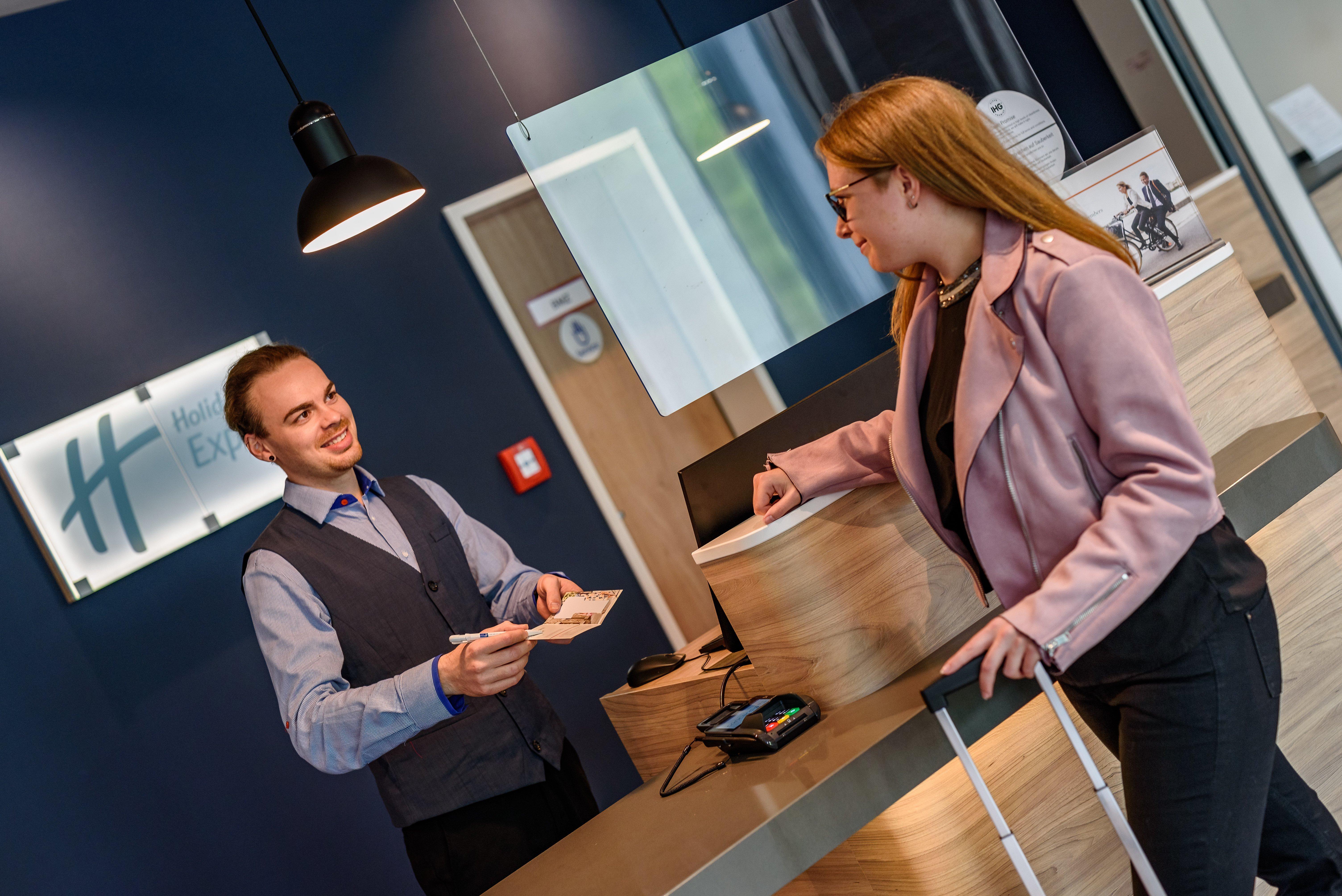 Holiday Inn Express - Fulda By Ihg Экстерьер фото